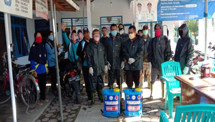 Menjaga lingkungan dari Covid-19 Desa Kalirejo bersama Sri Halimah Anggota DPRD Kebumen