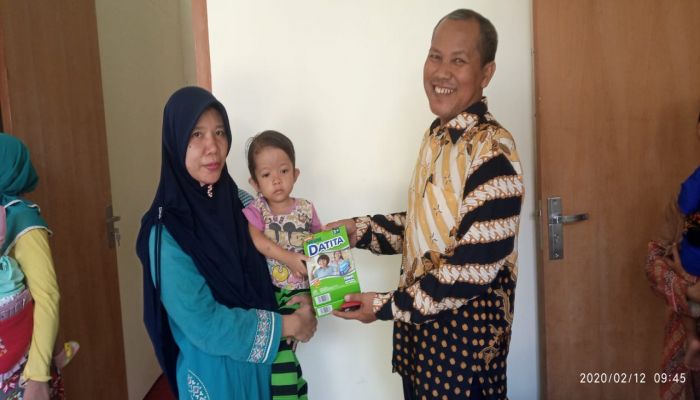 Sejumlah Anak Mendapat Program Makanan Tambahan 02