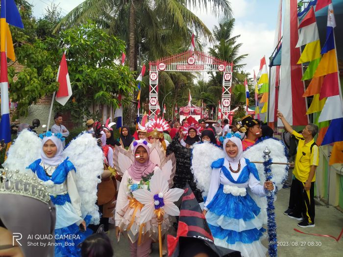 Karnaval Desa Kalirejo Kecamatan Kebumen, Tampilkan Berbagai Miniatur Unik Dan Menarik 01