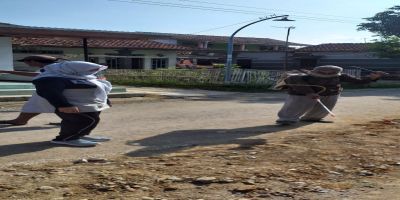 Gerakan Massal Penyemprotan Disinfektan Mandiri (GMPDM) Desa Kalirejo Kec.Kebumen bersama Ibu Sri Halimah (Anggota DPRD Kab.Kebumen)